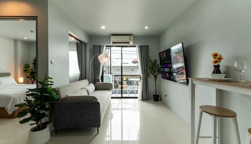 1 Bedroom Studio renovated Ratchaporn Condominium Kathu