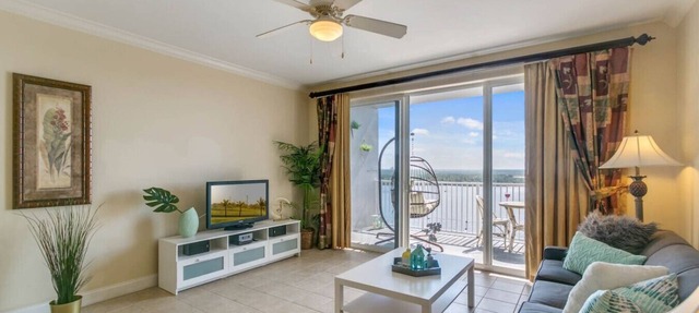 1402 Lakefront Resort Condo Near Disney & Parks
