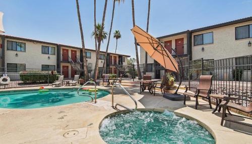 145 Fully Furnished 1BR Suite-Pet Friendly