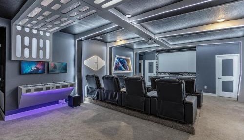 20PCT OFF - 41-Guest Capacity Mansion w TONS of Perks