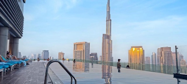 3 Bedroom - Pool Access - 7 mins to Dubai Mall - Sun Set View