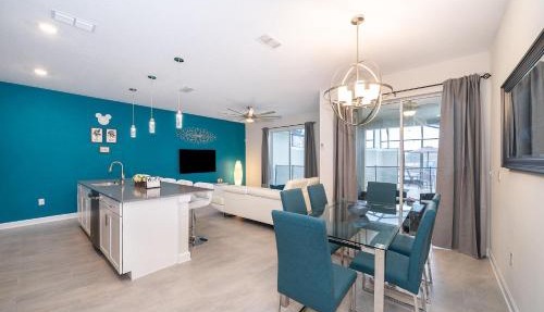 4830FA Townhouse 4 Beds & 3 Baths with Private Pool