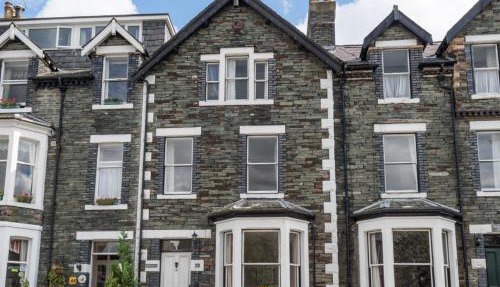 5 Bed in Keswick oc-sz291