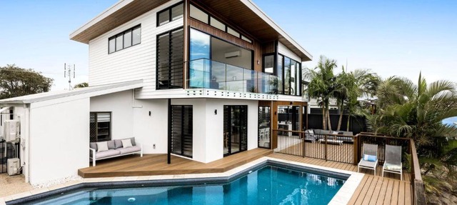 7 bedroom home on Mooloolaba canal
