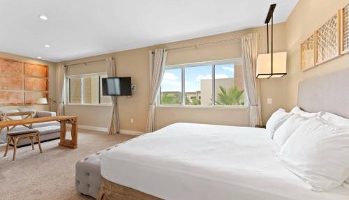 7462 Magic Village 8guests 4suites near Disney and 192