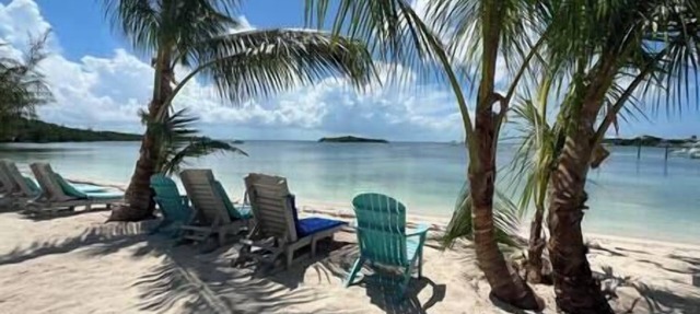 #8 -Guana Beach Inn @sunset beach - Guana Cay