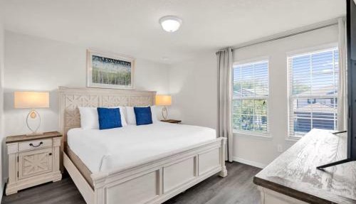 8BR Disney Villa with Pool, GameRoom, and Resort Amenities