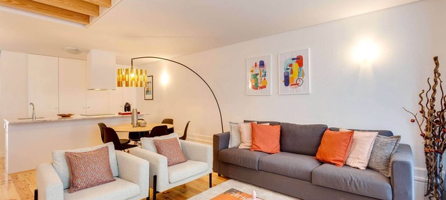 Almada Luxurious Duplex by DA’HOME