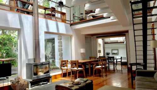 Amazing Mezzanine House with Garden - City Centre