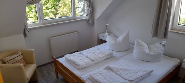 Apartment 'Boddenkieker 04' with Balcony and Wi-Fi
