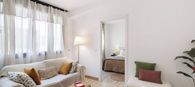 Apartment Privat Sant Celoni Montseny Barcelona with Balcony and Wi-Fi.