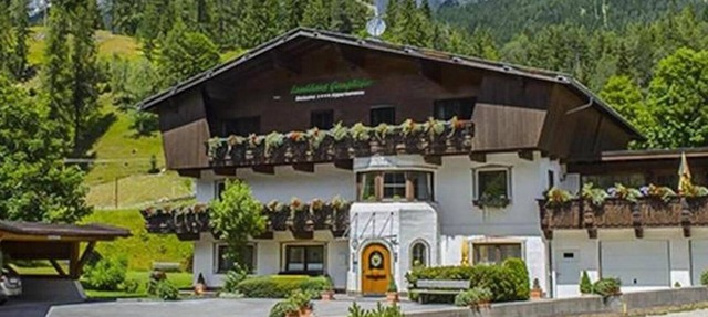 Apartment W6 Haus Ganghofer with Mountain View, Balcony & Wi-Fi