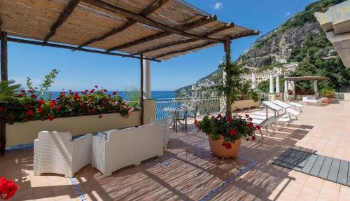 Apartments Amalfi Design Sea View accessible by 250 steps