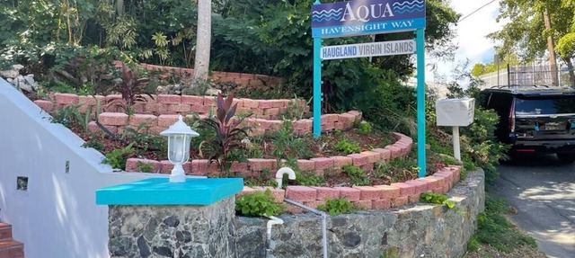 Aqua