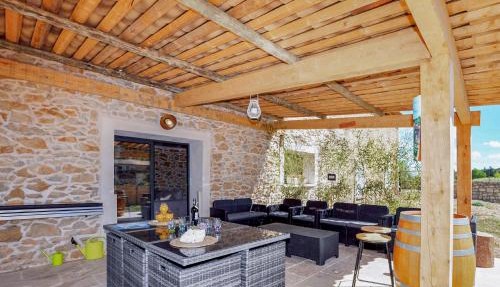 Awesome Home In Tournissan