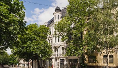 BA61 - Lux 4 bedrooms, 260 sqm, 2 balconies, Free Parking