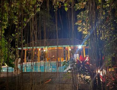Baan Rim Tarn B&B