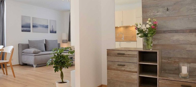 Beautiful Holiday Apartment "Olperer" with Wi-Fi, Garden and Terrace