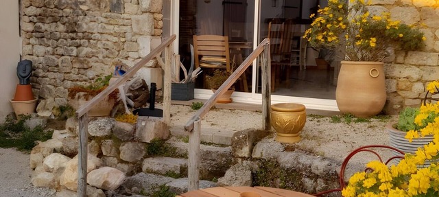 Bed and Breakfast 'Chambres D'hôtes La Marouette 4' with Shared Terrace and Wi-Fi