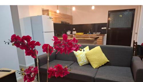 BellaTropical Guest House