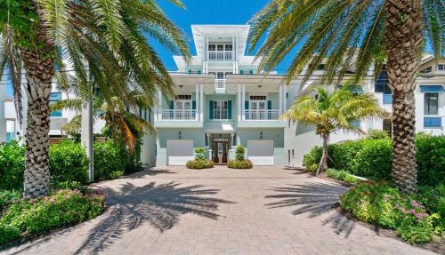 Biltmore Beach House, Luxury 5 Br Beachfront Pool Home, Spa, Sleeps 10