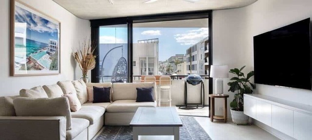 Bondi Beach Premium 2 bed Apt | Views | Parking