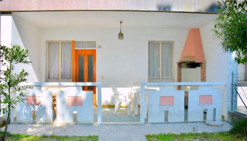 Bright apartment with garden