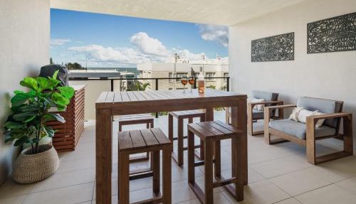 Bright Stylish Kings Beach Apartment