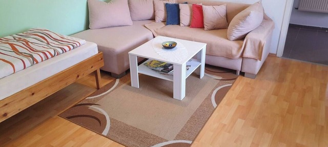 Bungalow in the Green with Garden View, Wi-Fi, Terrace & BBQ