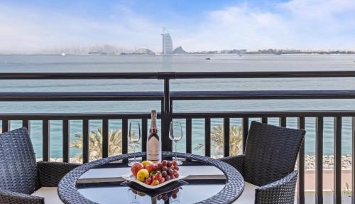 Burj View Luxury 1BR - Full Sea View Private Beach - Anantara Palm