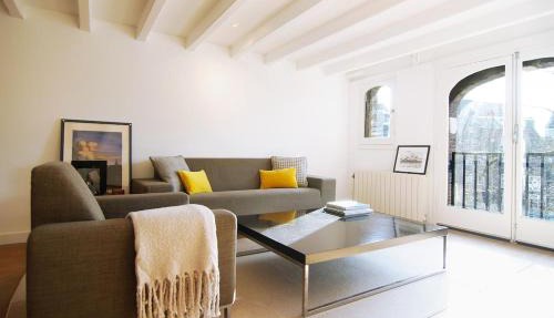 Canal view luxury apartment in the Jordaan