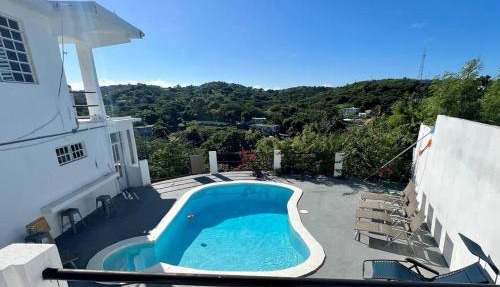 Casa Mariposa - Hilltop home with Pool and Rooftop