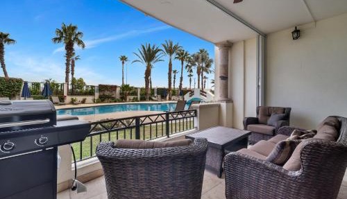 Casa Sirena- Secure & Private Poolside Retreat
