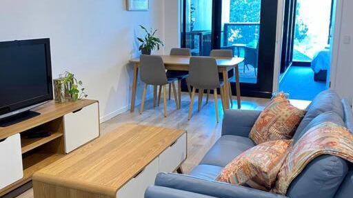 Central Canberra City apartment with study and full amenities including parking