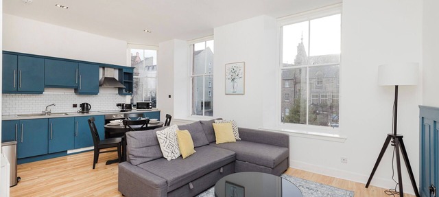 Central Old Town Apt. w/Views of the Grassmarket