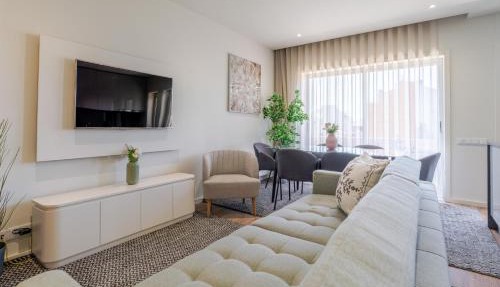 Central & Stylish Apartment by HostWise