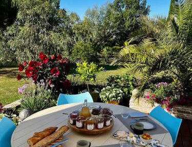 Chambre indépendante au calme, petit-déjeuner inclus