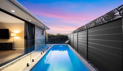 Charming group getaway - 9 mins to Burleigh beach