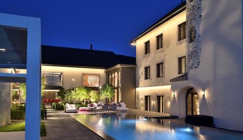 Chateau De Neydens