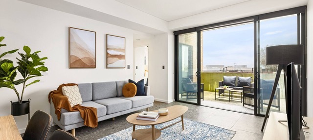 Cinema Suites Apartments by Urban Rest