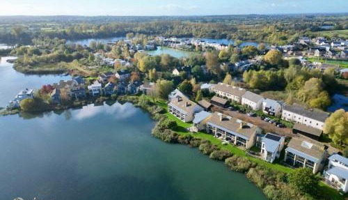 Clearwater 31, The Lakehouse