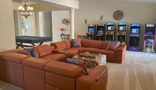 Coachella Chill: Luxury 4BR/4King Paradise Retreat