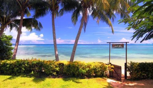 Coconut Grove Beachfront Resort