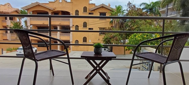 Cozy 2-bedroom apartment in Cabo San Lucas.
