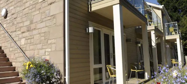 Craigmhor Lodge & Courtyard