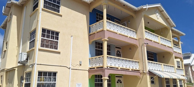 Cumber's Tropical Apartments