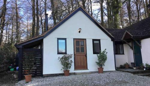 Cute studio cottage. Wood burner. Amazing views