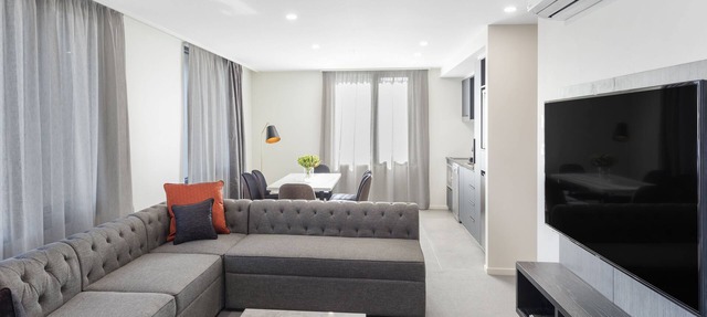 Deco Hotel