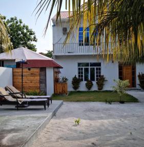 Dhonveli Inn