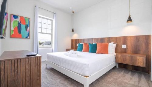DLuxx Vacation Home 3 milles from Disney 7570